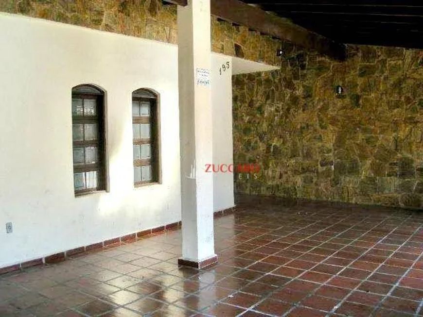 Casa com 3 dormitórios à venda, 141 m² por R$ 690.000,00 - Jardim Paraventi - Guarulhos/SP