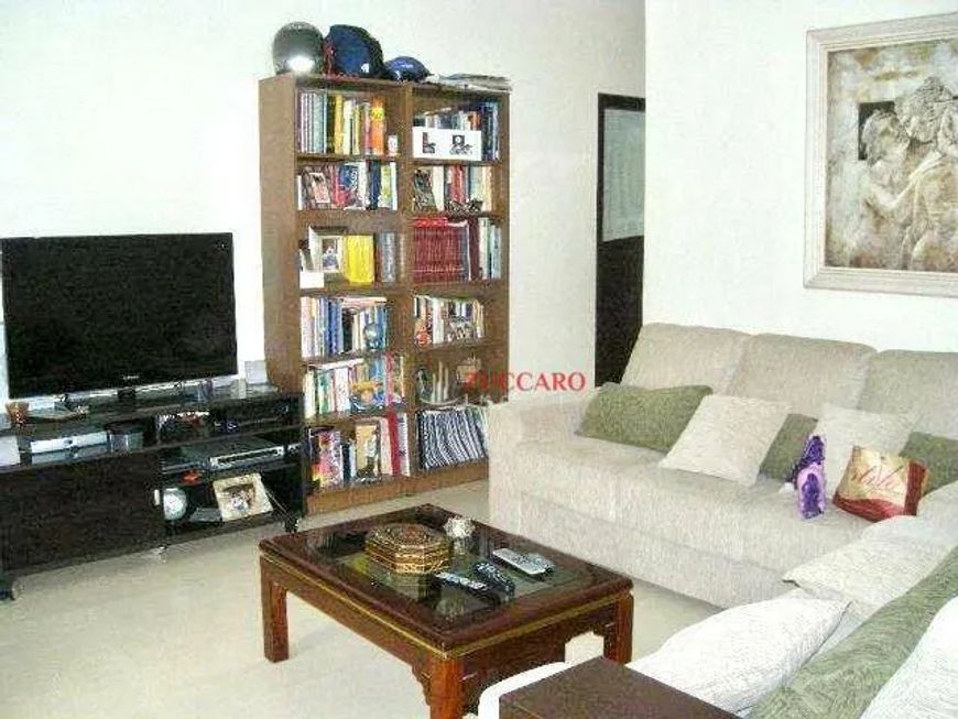 Casa com 3 dormitórios à venda, 141 m² por R$ 690.000,00 - Jardim Paraventi - Guarulhos/SP
