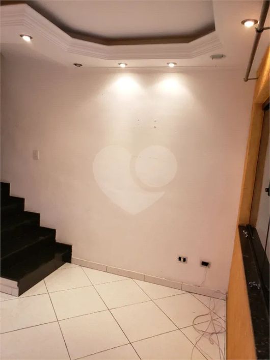 Sobrado com 2 quartos à venda em Jardim Santa Mena - SP