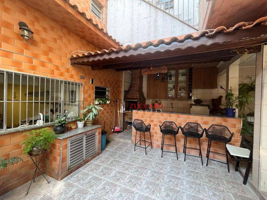 Sobrado com 5 dormitórios à venda, 270 m² por R$ 1.000.000,00 - Jardim Jovaia - Guarulhos/SP