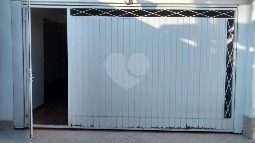 Sobrado com 4 quartos à venda em Parque Renato Maia - SP