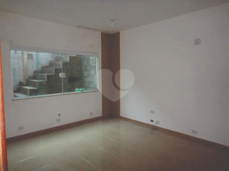 Prédio inteiro à venda em Cidade Soberana - SP