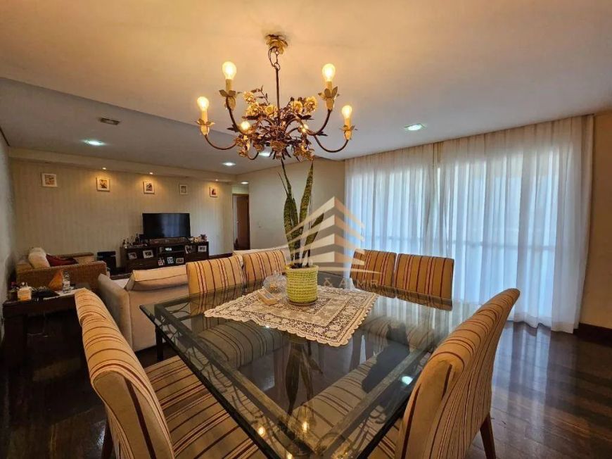 Apartamento para venda no condomínio Place Du Soleil, com 179m²com 4 vagas de garagem, no centro de