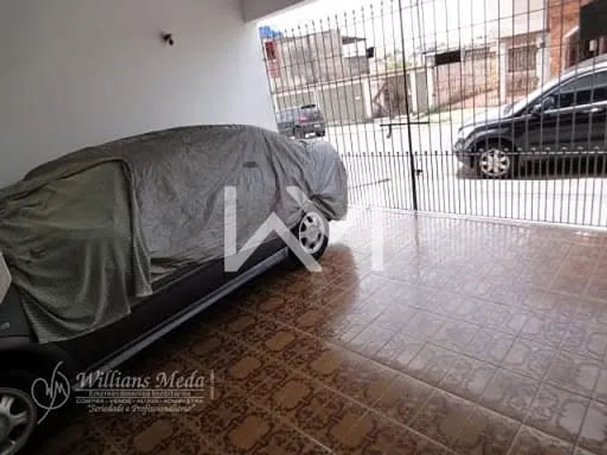 Sobrado com 2 moradias, uma com 3 quartos e a outra com 2 quartos em Jardim Pinhal - Guarulhos