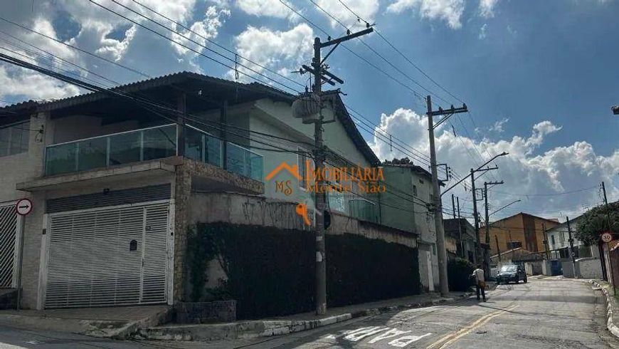 Sobrado com 3 dormitórios à venda, 200 m² por R$ 958.500,00 - Jardim Aida - Guarulhos/SP