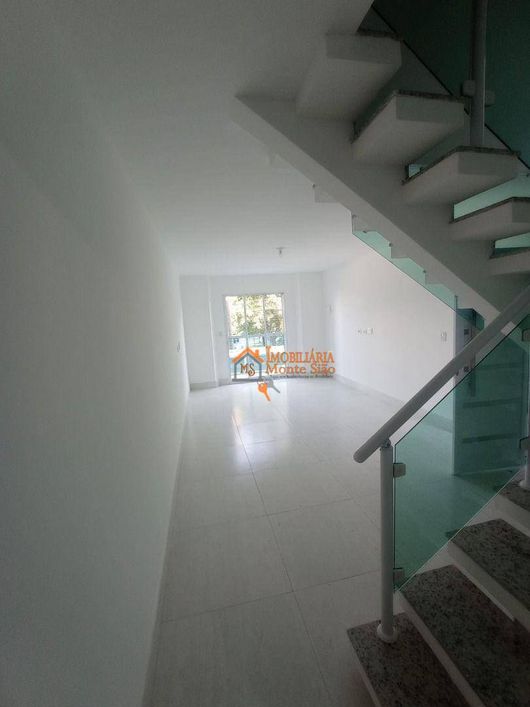 Sobrado com 3 dormitórios à venda, 150 m² por R$ 690.000 - Jardim Santa Emilia - Guarulhos/SP Aceita