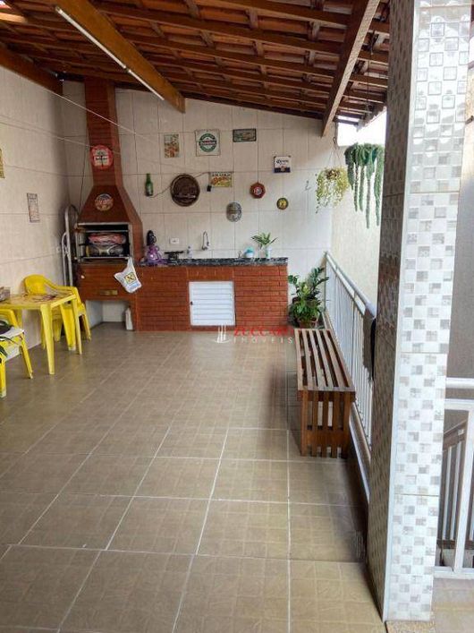 Sobrado com 3 dormitórios à venda, 275 m² por R$ 475.000,00 - Jardim Almeida Prado - Guarulhos/SP