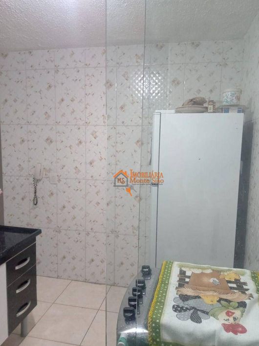 Apartamento com 2 dormitórios à venda, 44 m² por R$ 223.000,00 - Água Chata - Guarulhos/SP