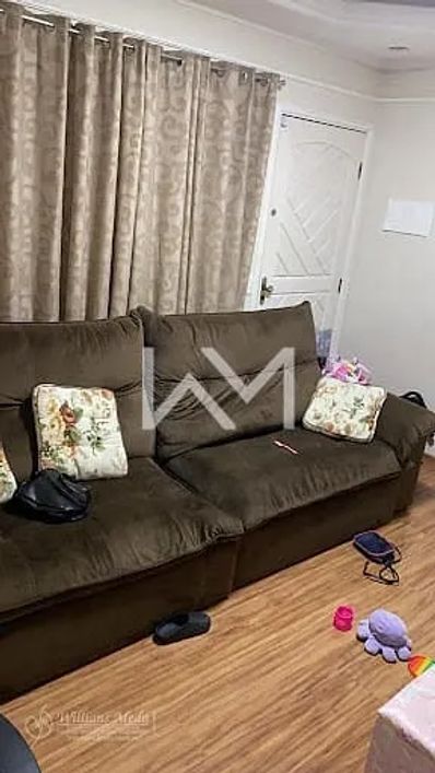 Casa térrea com 2 quartos e 2 vagas cobertas em Jardim Jovaia - Guarulhos