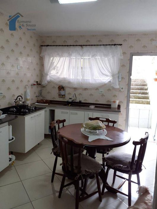 Sobrado à venda, 302 m² por R$ 1.300.000,00 - Cidade Maia - Guarulhos/SP