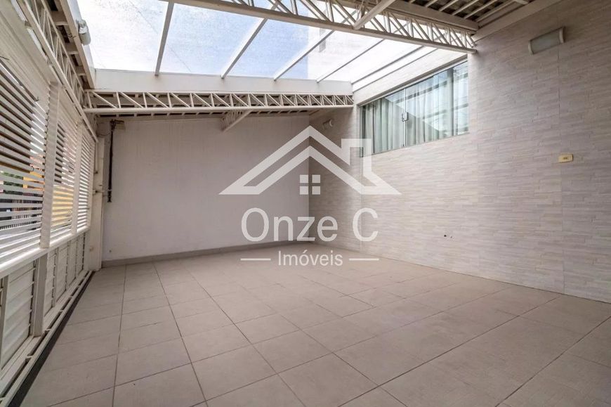 Casa a venda na Vila Rosália, Guarulhos/SP.