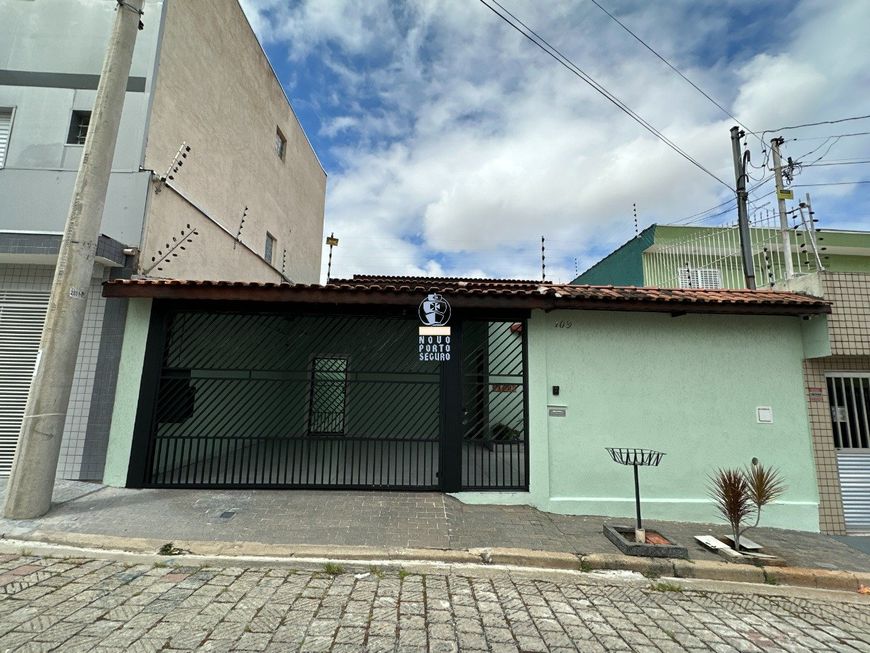 Casa à venda na Vila Capitão Rabelo.