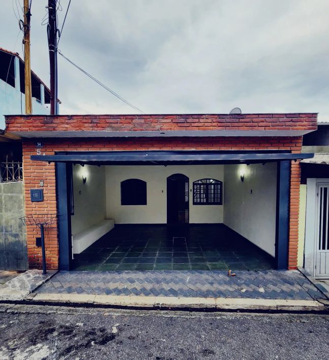 Casa Térea para venda com 114m², 2 vagas.