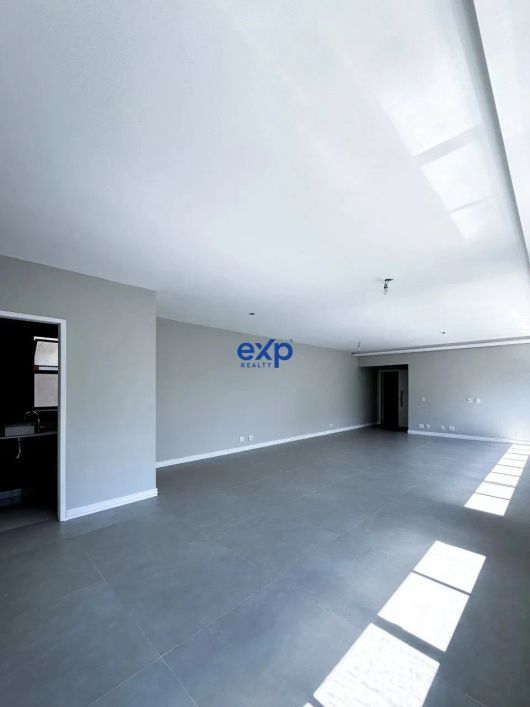 Apartamento Reformado em Higienópolis, SP