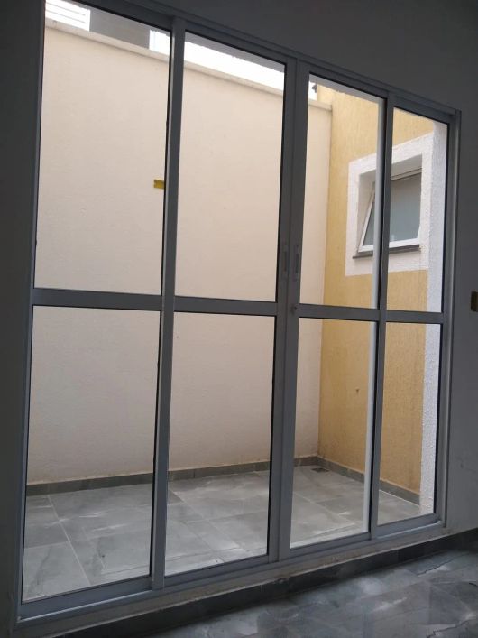 Sobrado Novo com 3 dorms sendo 01 suite com 125 m2 -Excelente Localização