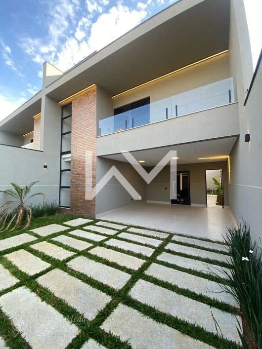 Sofisticado Sobrado à venda com 3 suítes 4 vagas , Residencial e Comercial Guarulhos, 216m² de con