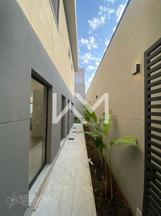Sofisticado Sobrado à venda com 3 suítes 4 vagas , Residencial e Comercial Guarulhos, 216m² de con