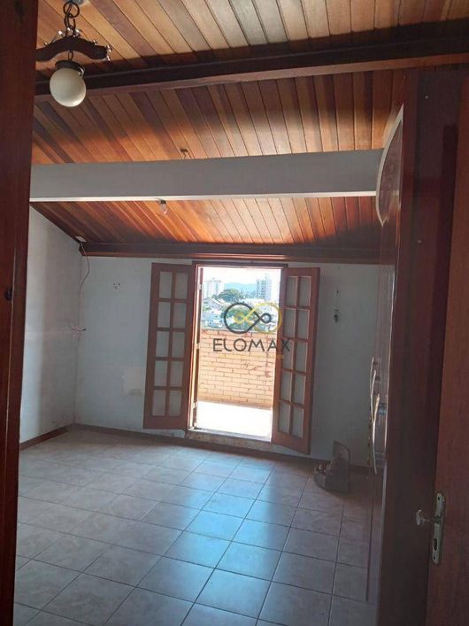 Vende - Sobrado com 2 Casas Independentes - 145m² - Parque Santo Antonio - Guarulhos.