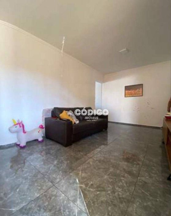 Sobrado com 4 quartos à venda, 240 m² por R$ 690.000 - Jardim Aida - Guarulhos/SP