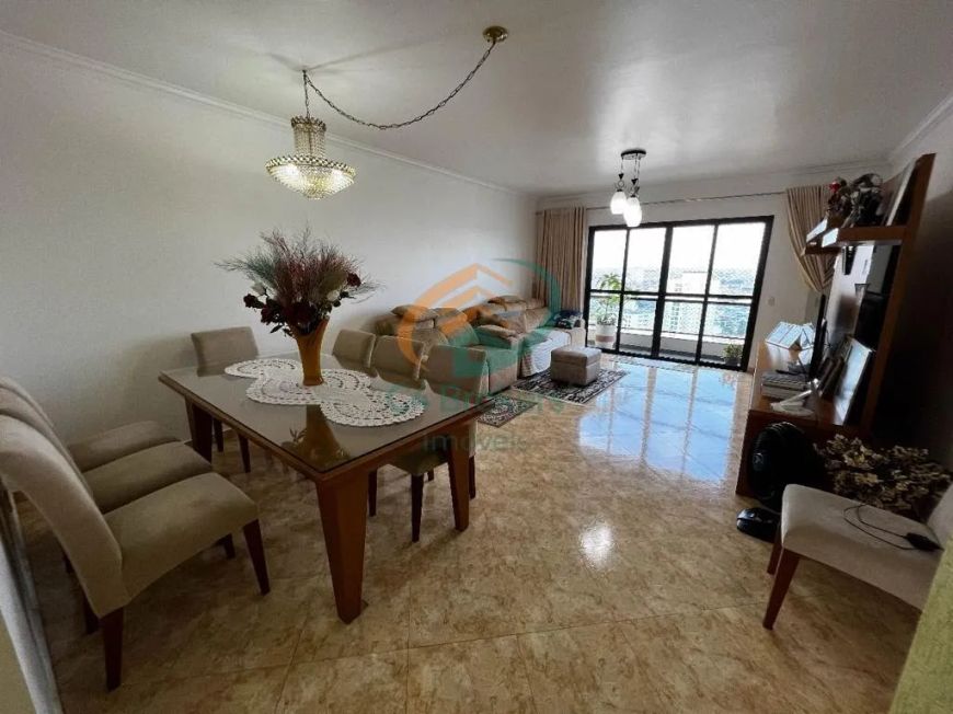 Prédio Inteiro em Vila Milton - Guarulhos, SP por 1