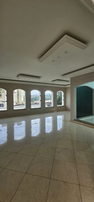 Casa Alto Padrão para venda possui 303 metros com 2 quartos em Vila Rosália - Guarulhos - SP