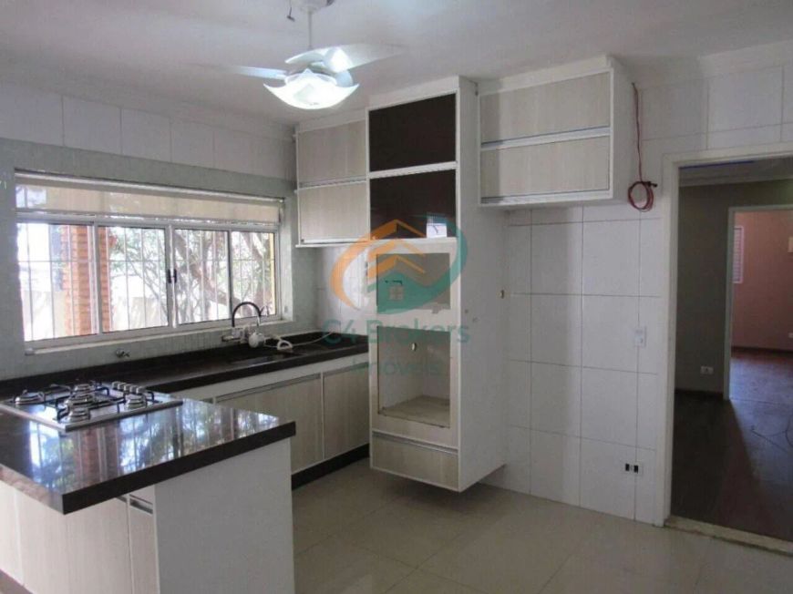Casa de Rua em Jardim Terezópolis - Guarulhos