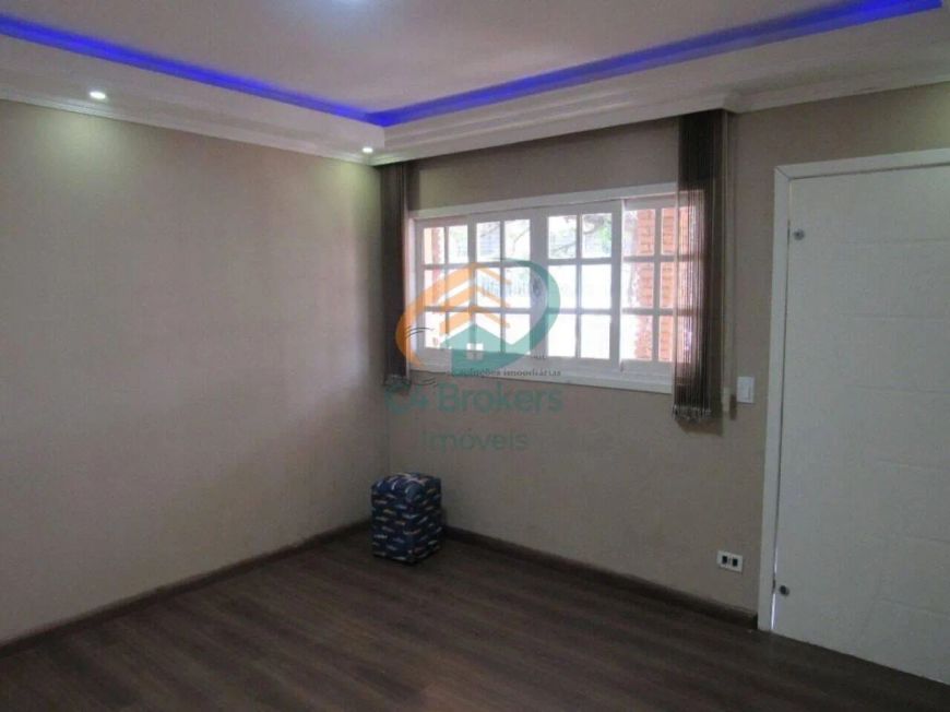 Casa de Rua em Jardim Terezópolis - Guarulhos