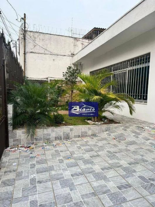 Casa Comercial em Avenida - Vila Galvao/Vila Rosália