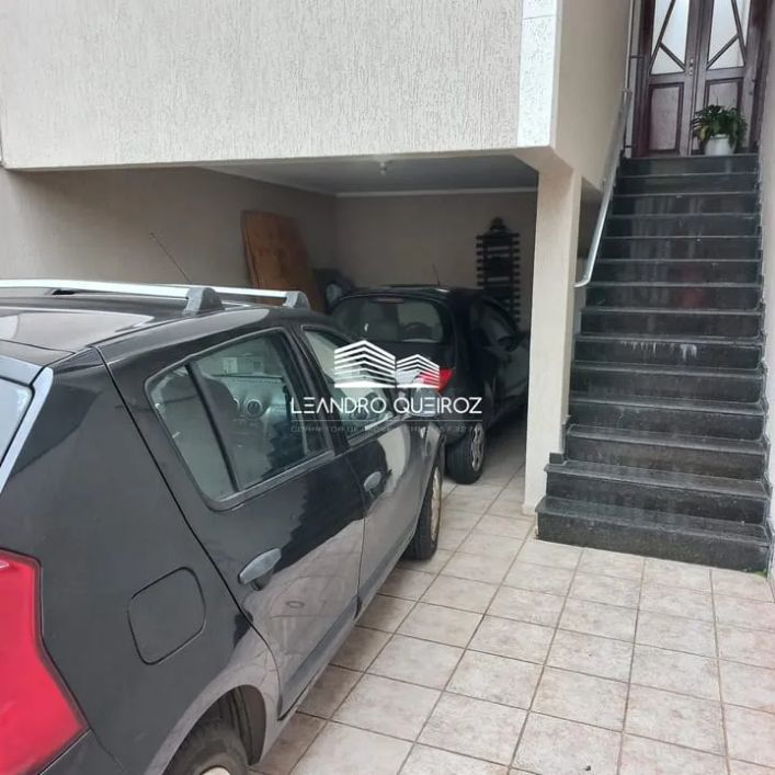 Sobrado à Venda Pq Santo Antonio Guarulhos com 150m², 3 dormitórios, 1 suíte, 2 salas e 3 vagas!!!