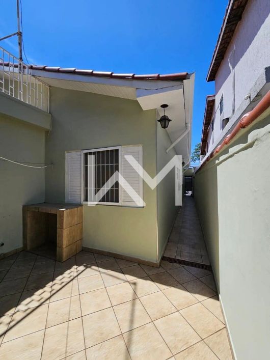 Belíssima Casa à venda, com churrasqueira três quarto no Jardim Santa Francisca, Guarulhos, SP