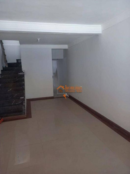 Sobrado com 3 dormitórios à venda, 150 m² por R$ 450.000,00 - Lavras - Guarulhos/SP