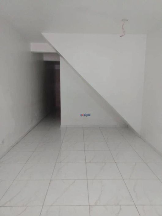 Sobrado residencial com divididos em três casas para renda - Parque São Luiz - Guarulhos-SP.
