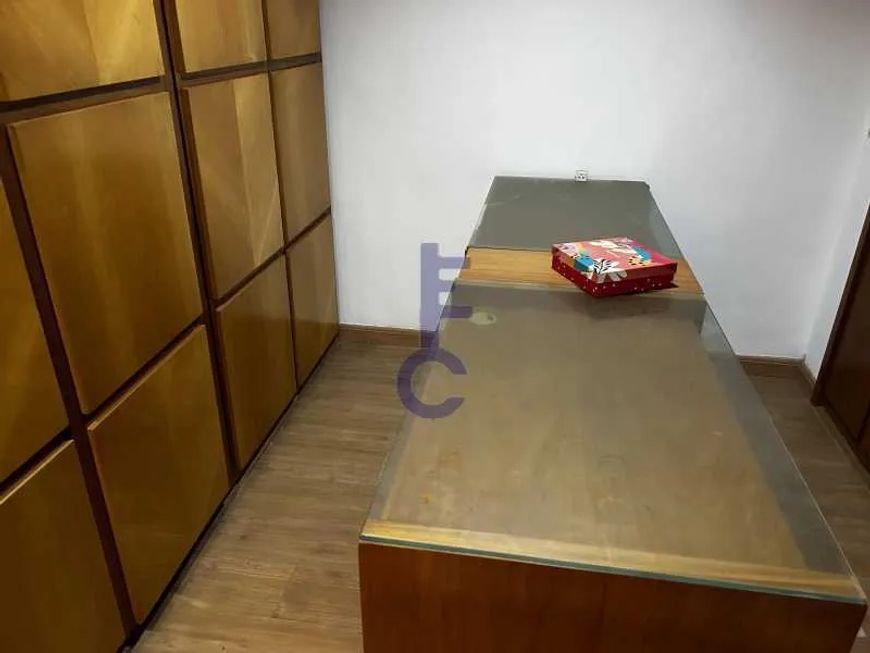Sala - / Comercial / Centro
