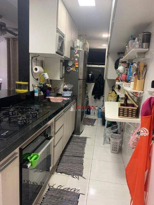 Apartamento com 2 dormitórios à venda, 56 m² por R$ 300.000,00 - Cocaia - Guarulhos/SP