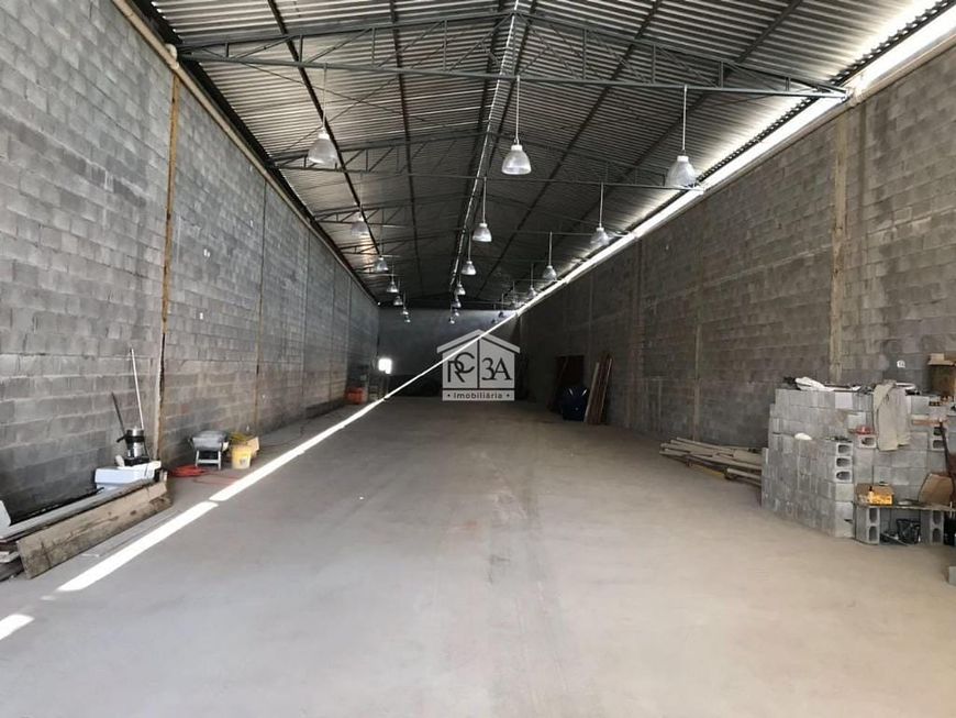 Galpão à venda, 600 m² por R$ 1.500.000