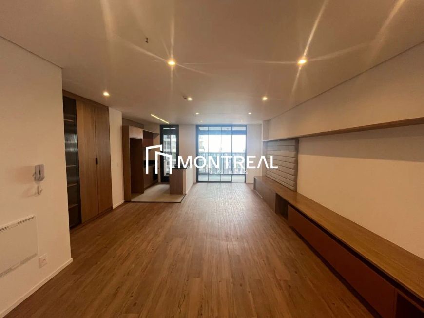 APARTAMENTO À VENDA NO SANTO AMARO, 3 SUÍTES. 2 VAGAS DE GARAGEM.