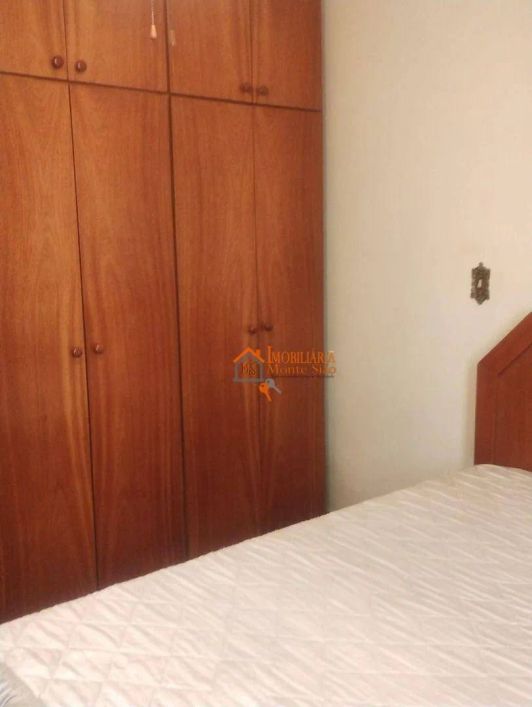 Apartamento com 3 dormitórios à venda, 64 m² por R$ 300.000,00 - Parque Cecap - Guarulhos/SP