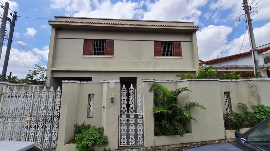 Sobrado à Venda | 210 m² | 3 quartos (1 suíte) | 2 vagas em Vila Pedro Moreira - Guarulhos/SP