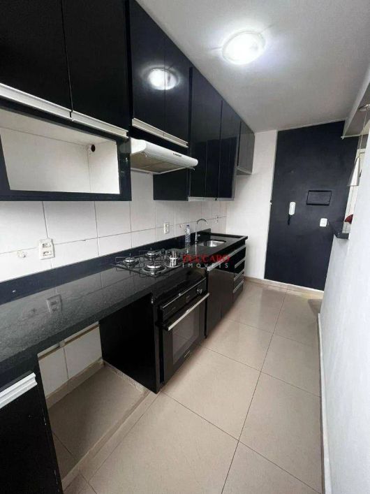 Apartamento com 2 dormitórios à venda, 47 m² por R$ 325.000,00 - Gopoúva - Guarulhos/SP
