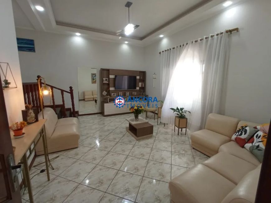 Terrea 189 M² 03 Dormitórios Bom Clima