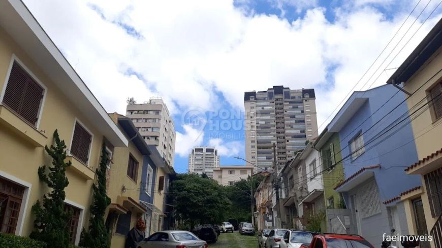Casa de Vila na Vila Mariana de 2 dormitórios, 1 suíte, 1 vaga próximo do metrô