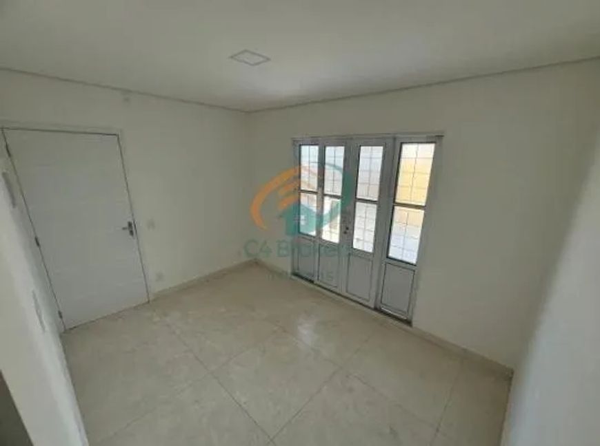 Casa Assobradada a Venda 2 quartos , 1 vaga em Vila Leda - Guarulhos