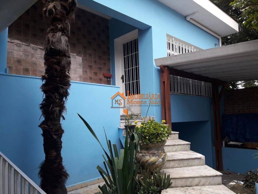 Casa com 3 dormitórios à venda, 250 m² por R$ 745.000,00 - Cidade Maia - Guarulhos/SP