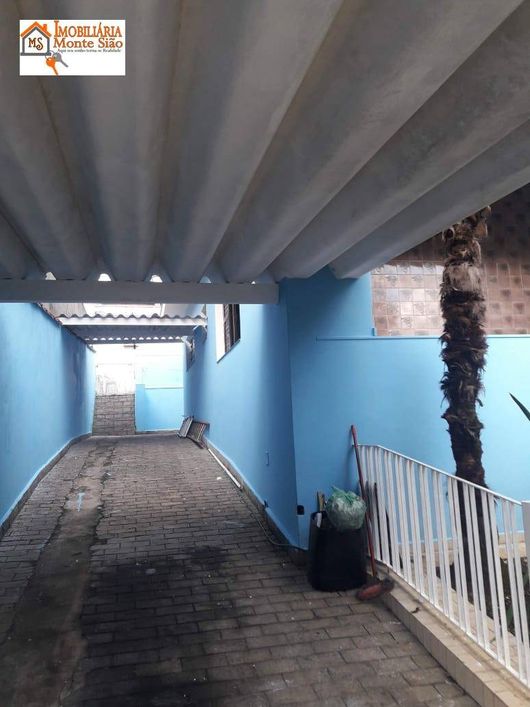 Casa com 3 dormitórios à venda, 250 m² por R$ 745.000,00 - Cidade Maia - Guarulhos/SP