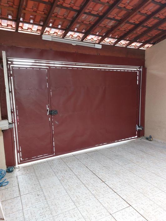 CASA PQ. RENATOMAIA ACEITA PERMUTA PIAZZA DELLA FONTANA E WI