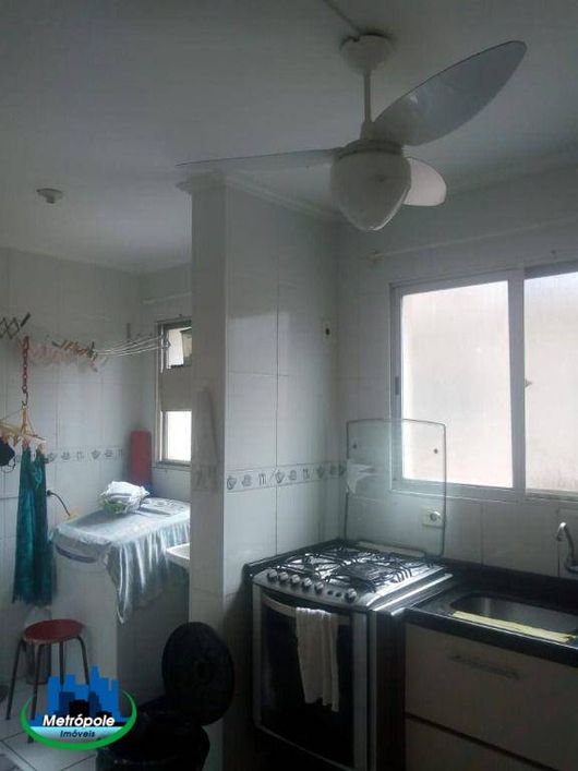 Casa com 2 dormitórios à venda, 64 m² por R$ 340.000,00 - Parque Flamengo - Guarulhos/SP