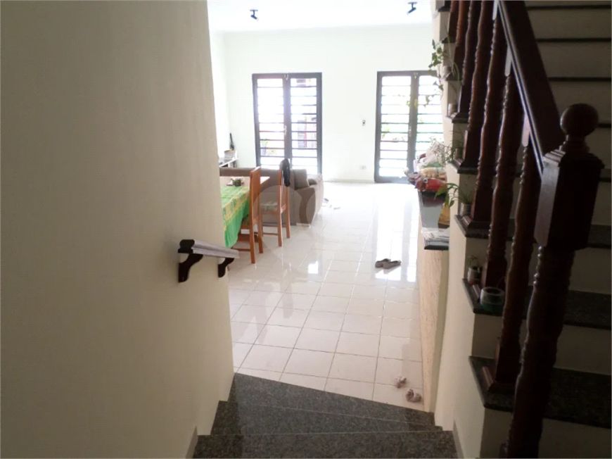 Casa com 3 quartos à venda em Jardim Santa Mena - SP