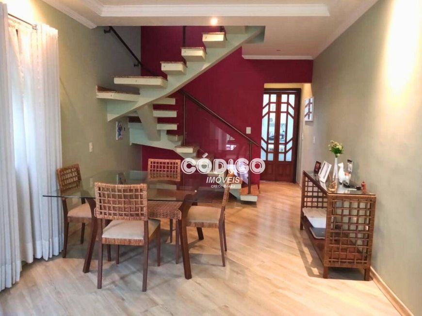 Sobrado 3 Quartos sendo 1 Suite 3 Vagas à venda, 250 metros por R$ 960.000, Parque Renato Maia, Guar