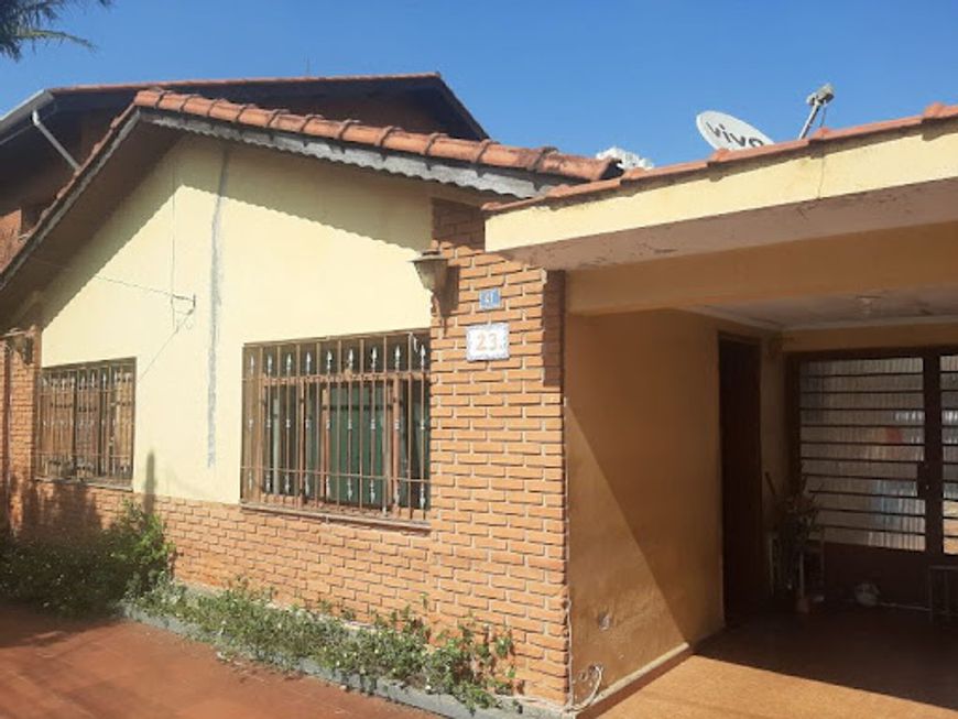 Casa á venda próximo ao Bosque Maia