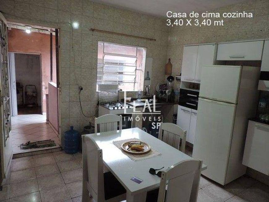SOBRADO COM DUAS CASAS INDIVIDUALIZADAS